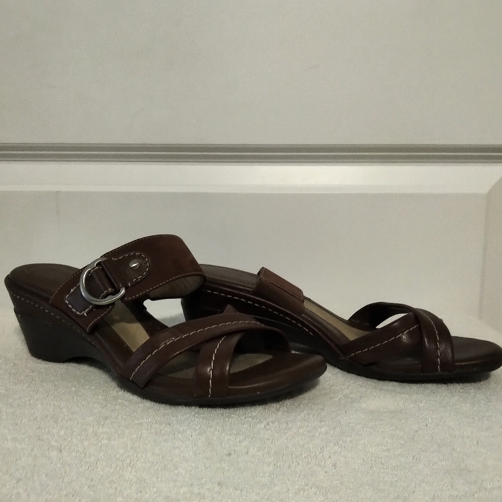 Naturalizer Women's Brown Leather Slide Sandals